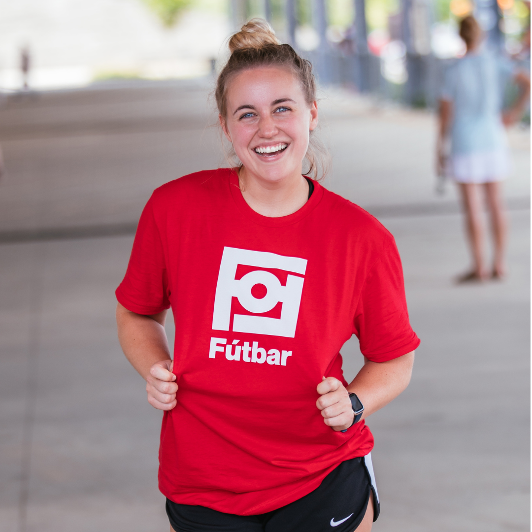 "Classic" Fútbar Red Tee